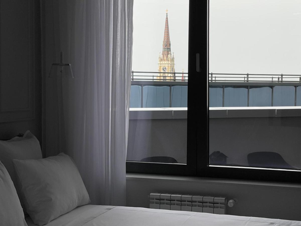 Pupin Palace Apartments โนวีซาด ภายนอก รูปภาพ