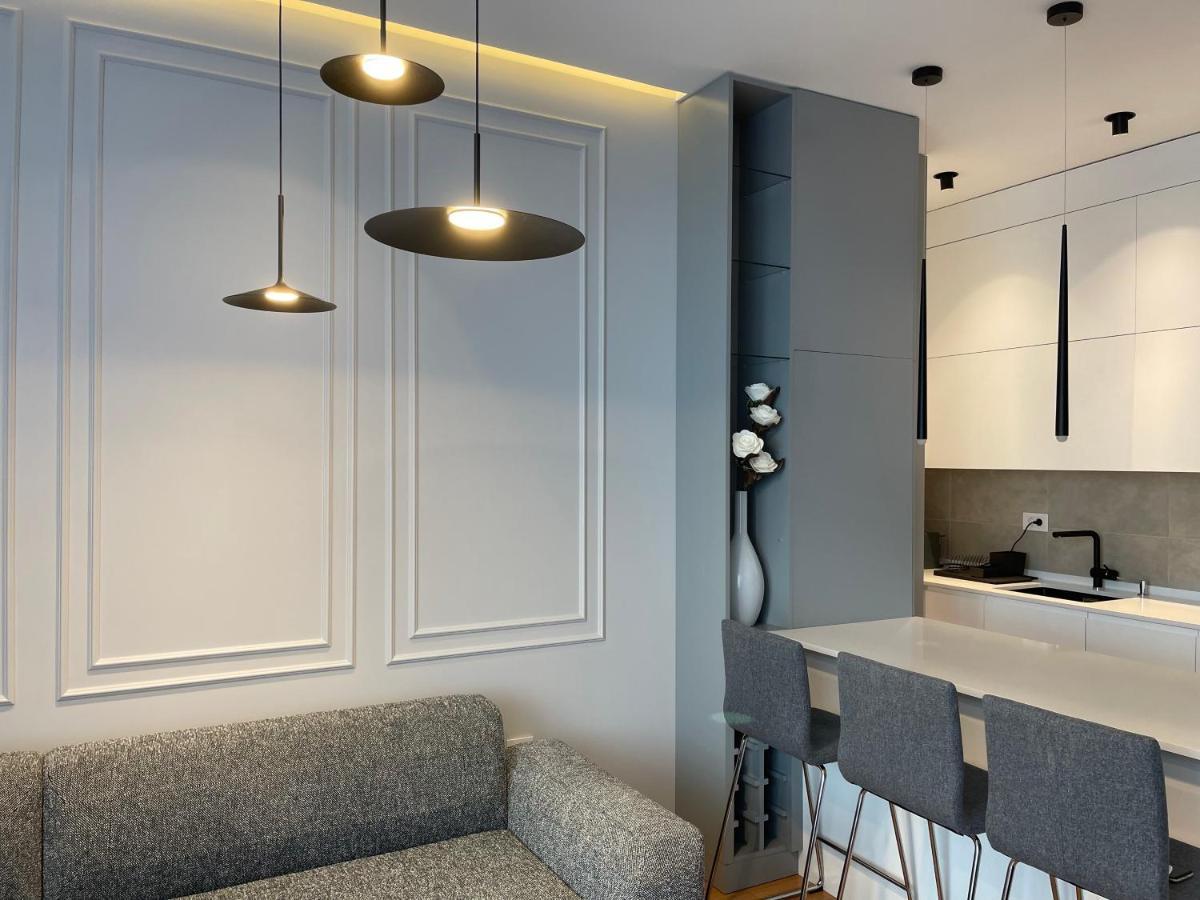 Pupin Palace Apartments โนวีซาด ภายนอก รูปภาพ