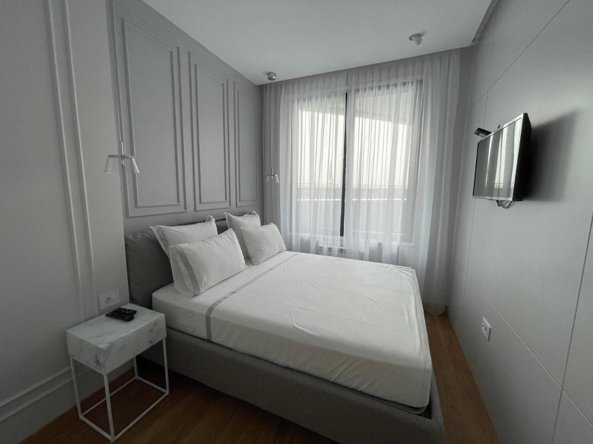 Pupin Palace Apartments โนวีซาด ภายนอก รูปภาพ