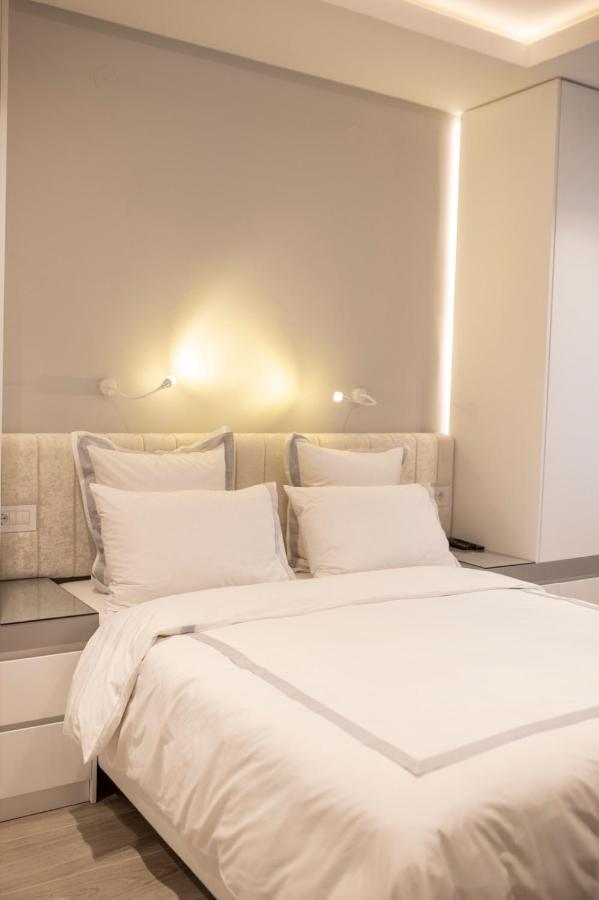Pupin Palace Apartments โนวีซาด ภายนอก รูปภาพ